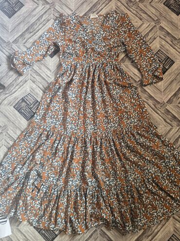 Вечерние платья: Сезон корпоративных вечеринок начался в связи с этим распродают свои — 5