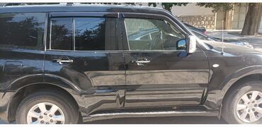 Mitsubishi: Mitsubishi Pajero: 3 l | 2004 il Ofrouder/SUV