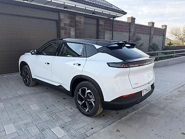 kia 8: Dongfeng : 2026 г., Автомат, Электромобиль, Кроссовер — 3