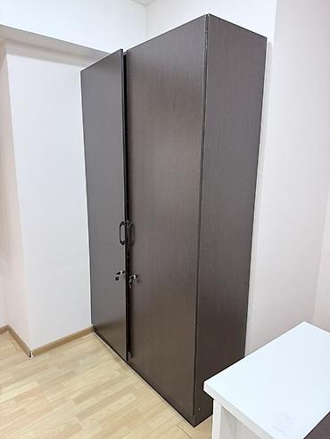 tel masa: Ofis mebeli dəsti Tərkibi: - 6–8 nəfərlik oval toplantı masası: tünd — 3