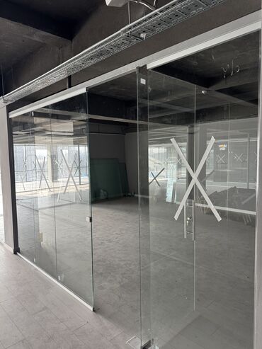 Офисы: Сдаём офисы в аренду. Адрес: Касымалы Баялинова 157. 3 этаж — 4