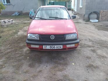 продаю венту: Volkswagen Vento: 1992 г., 1.8 л, Механика, Бензин, Седан