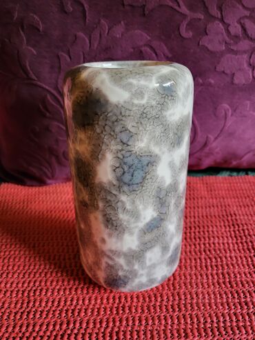 Ostali kućni dekor: Vaza nova porcelanska 70,80te. Visina. 16,5cm. Gornji — 4