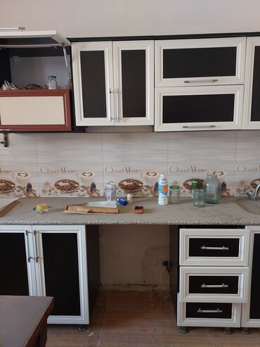 Həyət evləri və villaların satışı: Pirşağı qəs. 4 otaqlı, 140 kv. m, Kredit yoxdur, Orta təmir -da lalafo.az — 7 Həyət evləri və villaların satışı: Pirşağı qəs. 4 otaqlı, 140 kv. m, Kredit yoxdur, Orta təmir — 7