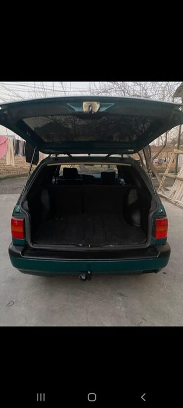 Volkswagen: Volkswagen Passat Variant: 1994 г., Механика, Бензин, Универсал — 6