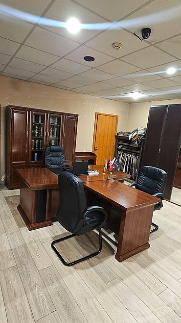 Şəkildə görünən bütün ofis mebelləri birlikdə 1500 AZN. Kreslolar lalafo.az -da Şəkildə görünən bütün ofis mebelləri birlikdə 1500 AZN. Kreslolar