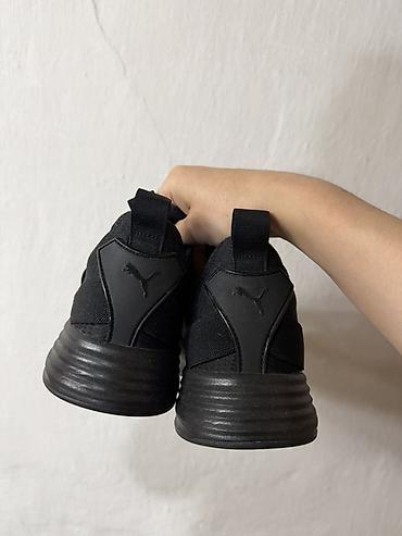 puma 39: Кроссовки, 39, Puma, Б/у, цвет - Черный, Самовывоз — 3
