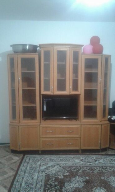 мебельный доводчик в Кыргызстан: Продаю стенку в хорошем состоянии торг приветствуется