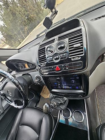 Mercedes-Benz: Mercedes-Benz Vito: 2.2 l | 2010 il Van/Minivan — 19