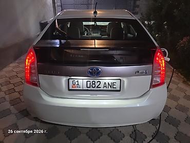 айон плагин: Toyota Prius: 2014 г., 1.8 л, Вариатор, Гибрид, Лифтбек — 6