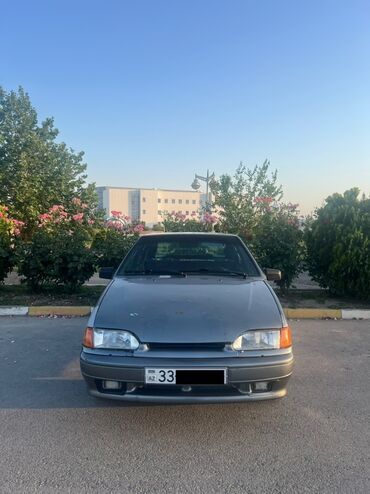 VAZ (LADA): VAZ (LADA) 2114 markalı, boz rəngli avtomobil. Bu model gündəlik