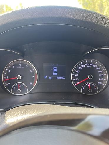 saturn sc: Kia K5: 2018 г., 2 л, Типтроник, Газ, Седан — 9