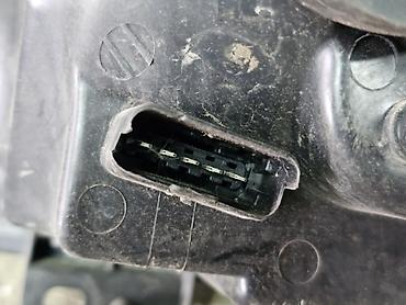 Передние фары: Передняя правая фара Renault 2003 г., Б/у at lalafo.kg — 6 Передние фары: Передняя правая фара Renault 2003 г., Б/у — 6