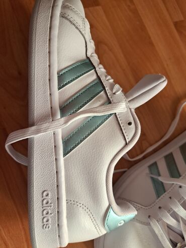 Patike: Adidas, 38, bоја - Bela — 11