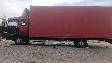 Транспорт: Грузовой автомобиль Mercedes-Benz (фургон/будка) - Тип — 1