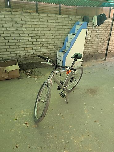 lt 46: Велосипед горного типа, классическая рама. Колесаа 26", покрышки — 2
