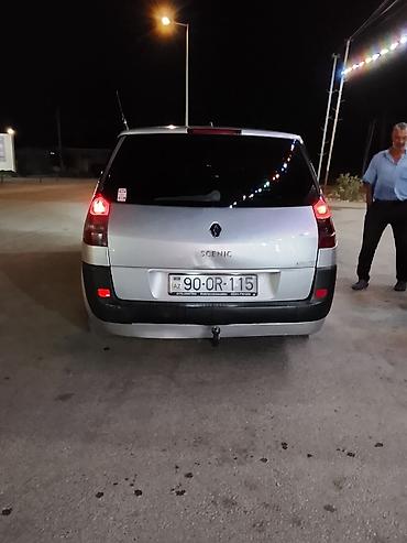 Renault: Salam 2 metir uzunluğuna yaxın Yüklər avadanlıqlar əşyalar Varsa — 3