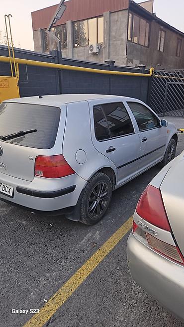 голф 4 2001: Volkswagen Golf: 1999 г., 1.6 л, Автомат, Бензин, Хэтчбэк — 2