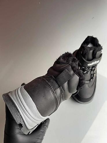 nike tn prodaja: Adidas čizme duboke dečije cipele NOVO Novo Brojevi 25 do 36 fb — 9