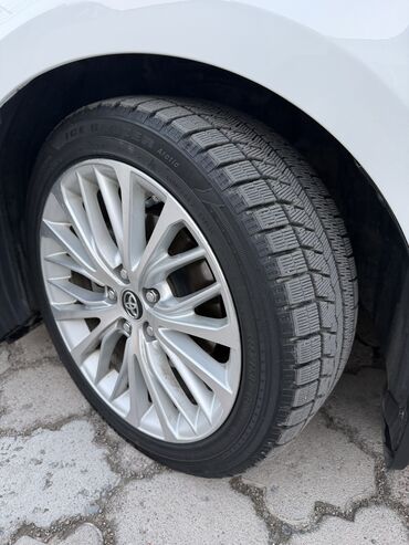 Toyota: Toyota Camry: 2018 г., 2.5 л, Автомат, Бензин, Седан — 24