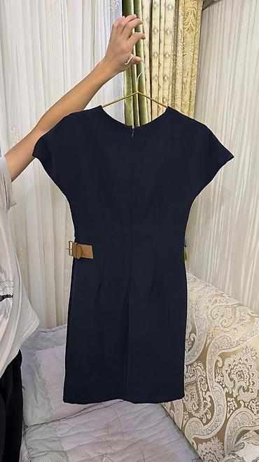 Повседневные платья: Женские платья — 2 модели 1) Черное платье в белый горох: - Принт — 5