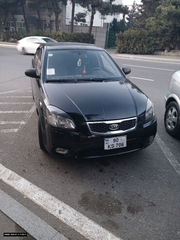 Kia: Kia Rio: 1.4 l | 2010 il Sedan — 15