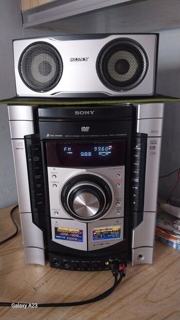 купить микрофон для компьютера: Продаю музыкальный центр Sony. В отличном состоянии в использовании