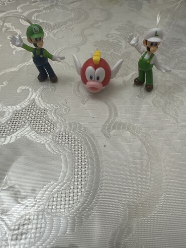 Kolleksiya qaşıqları: Dənəsi 2 manat Kinder SuperMario