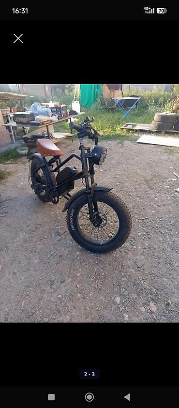 педали эффектов: Электровелосипед в стиле café racer / mini bike с ярким — 1