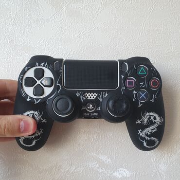 ps5 pult: Ps 4 pult ağ qara playstation 4 pult Playstation dualshock 4 heç bir