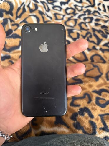 playstation 2 memory card: IPhone 7, 32 GB, Qara, Qırıq, Barmaq izi
