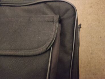 Futrole i torbe za laptopove: Prodajem prakticnu platnenu torbu za laptop velicine 15” proizvodjaca — 12