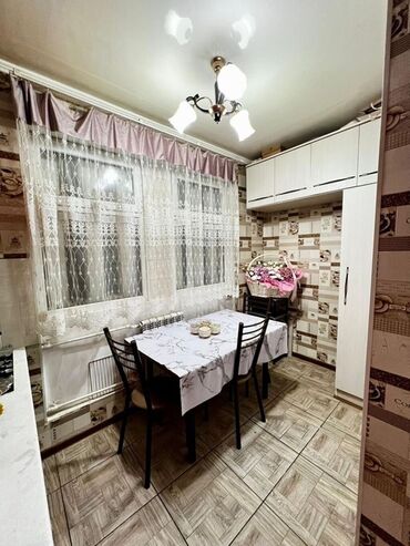 квартира с подсления: 3 бөлмө, 88 кв. м, 106-серия, 3 кабат, Евроремонт