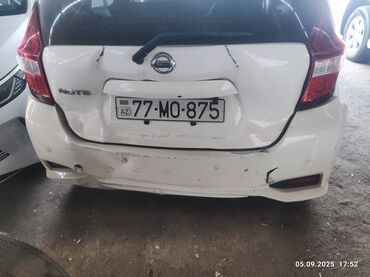 Радиаторы: Nissan Nout 2018-ci ilin bufer,baqajı satılır.Ağ rəngdədir (mirvari
