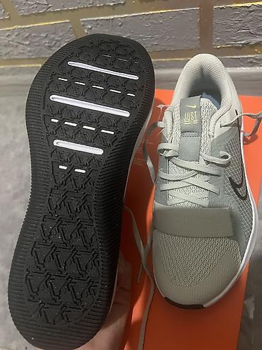 Кроссовки и спортивная обувь: Кроссовки, 36.5, Nike, Новый, Платная доставка, Самовывоз — 3