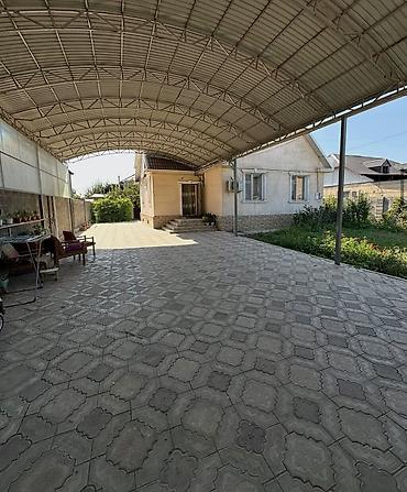 Кыймылсыз мүлк: 🏡 🚨 Ак-Ордо 1 конушунда ыңгайлуу жана бардык шарты бар үй сатылат 🚨 — 1
