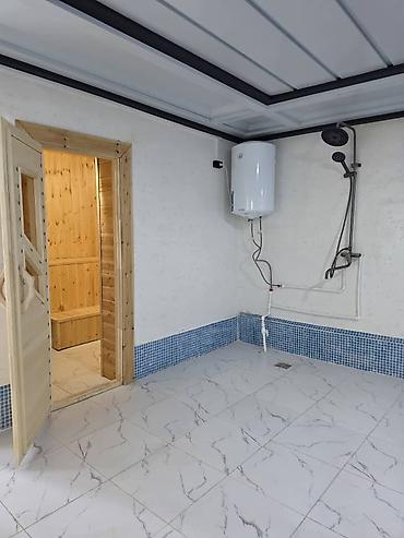 хату: 6 комнат и более, 400 м², 8 соток, Бишкек — 1