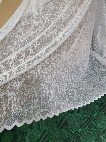 Pərdə və tüllər: Türkiyə istehsalı pərdələri - 1 metrəsi 15 - 20 - 25 manat, Modern — 15