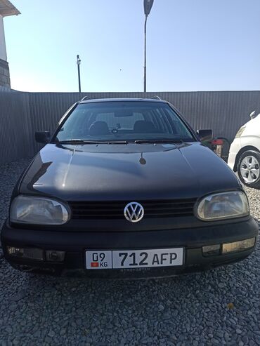 вента фол: Volkswagen Golf: 1993 г., 2 л, Механика, Бензин, Универсал