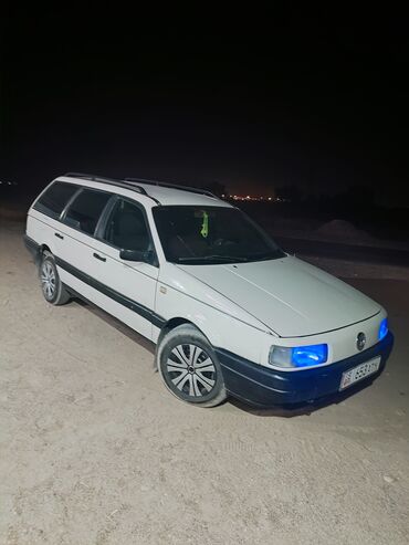 шины диски 14: Volkswagen Passat: 1991 г., 1.8 л, Механика, Бензин, Универсал