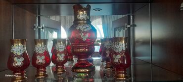 Кувшины, графины: Цвет - Красный, Стекло