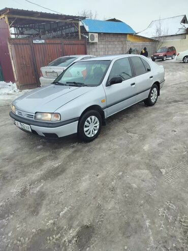 машына каракол: Nissan Primera: 1990 г., 2 л, Механика, Бензин, Хетчбек