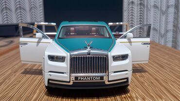 Autići: Nov metalni model automobila Rols Rojs Fantom. Pale mu se prednja i — 1