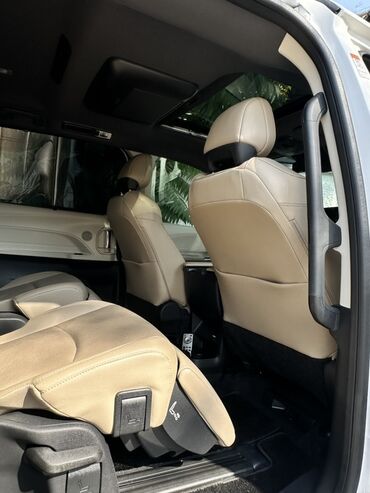 Toyota: Toyota Sienna: 2021 г., 2.5 л, Автомат, Гибрид, Минивэн — 23