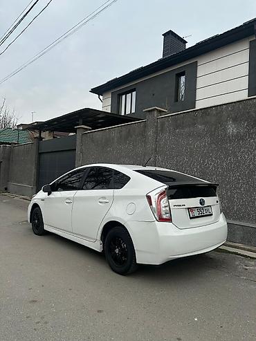 Toyota: Toyota Prius: 2014 г., 1.8 л, Вариатор, Гибрид, Хэтчбэк — 2