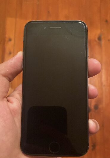 IPhone 8, 64 ГБ, Черный, Битый