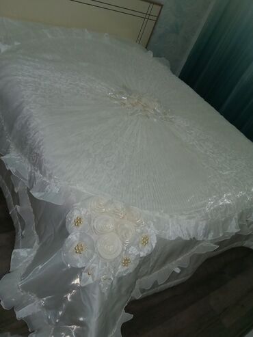 Örtüklər: Yataq üçün Yeni rəng - Ağ Yataq örtüyü — 3