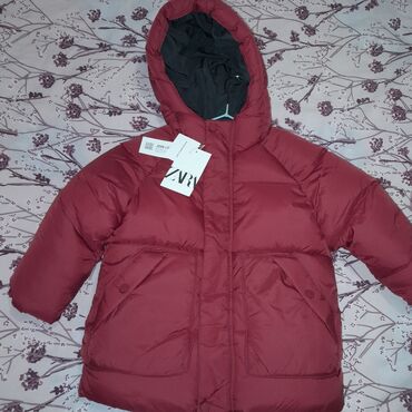 moncler jakna crvena: Zara zimska jakna velicina 3do 4godine sa etiketom, vodootporna