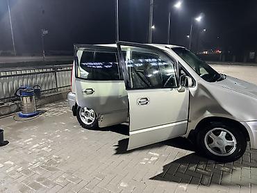 Honda: Honda : 2000 г., 1.5 л — 4