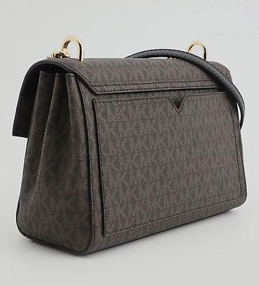 michael korse: Michael Kors çiyin çantası - Model: flap dizaynlı, ön hissədə — 4